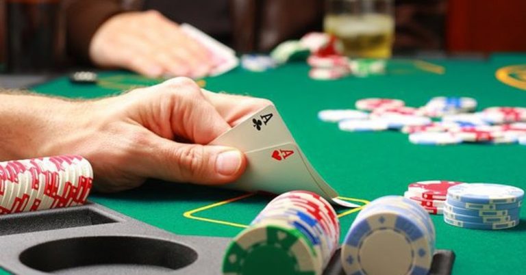 Cách bịp poker là gì?